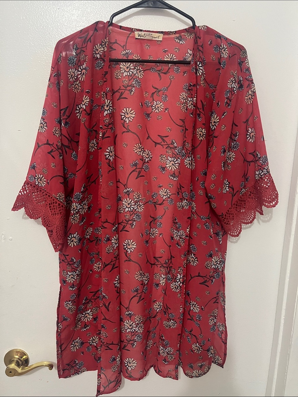 Wallflower Floral Lace-Trim Kimono Robe in Deep Rose
